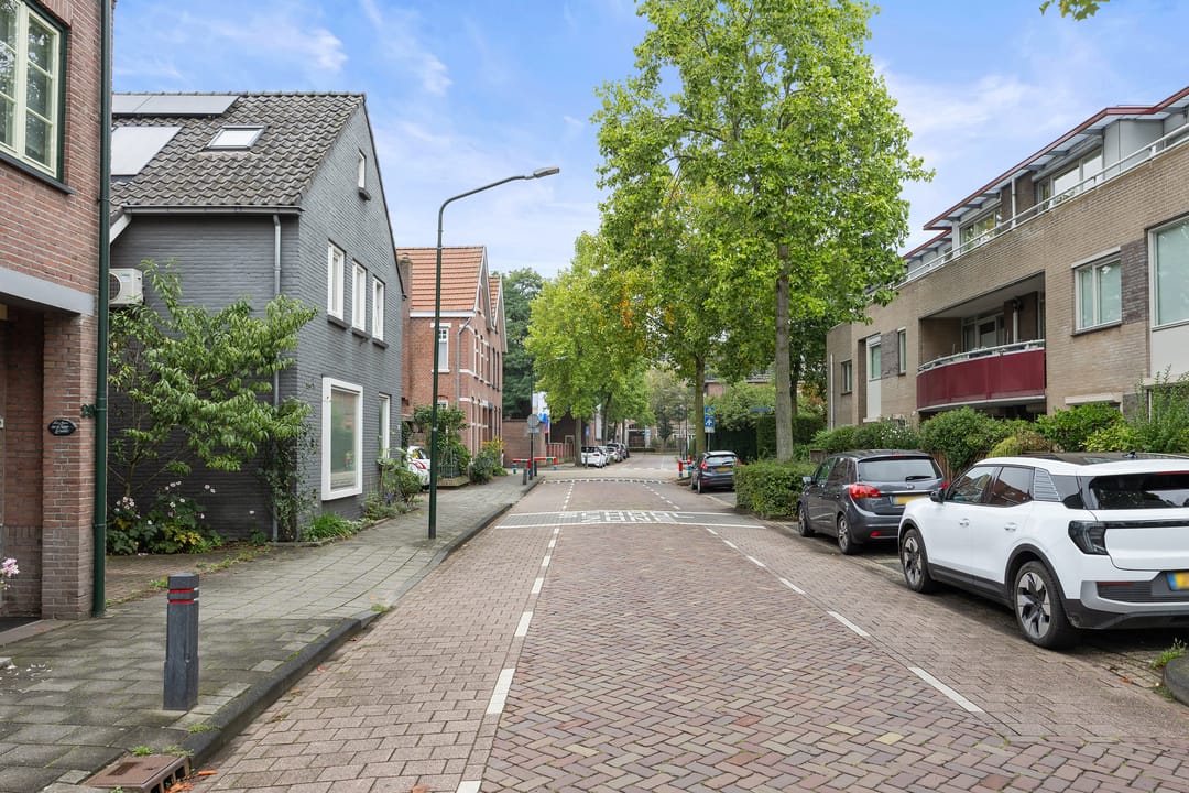 Foto 38 van Prins Bernhardstraat 27-105
