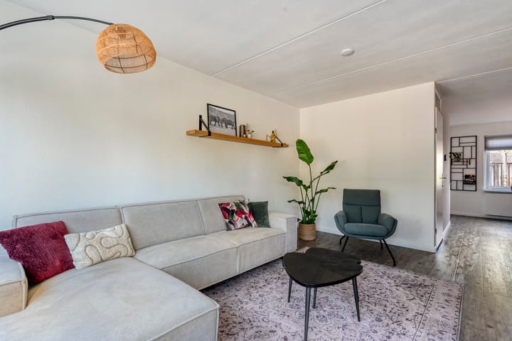 Tussenwoning te koop: Buizerd 9, Raalte