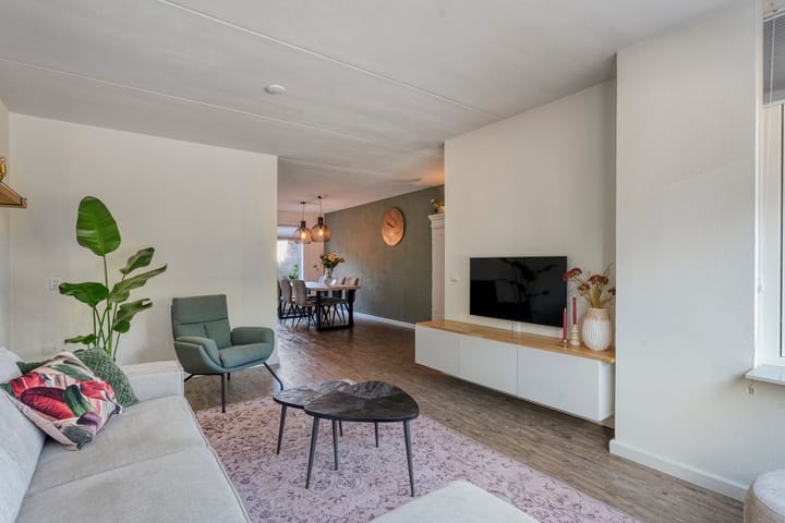Tussenwoning te koop: Buizerd 9, Raalte