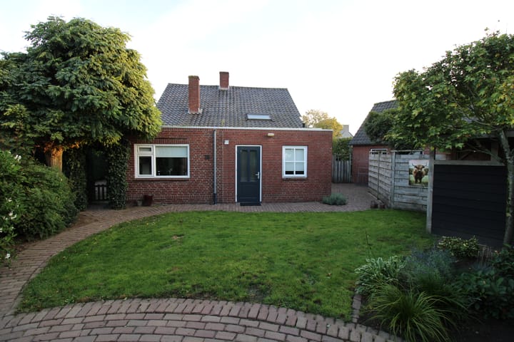 Photo 4 of Dorpsstraat 26