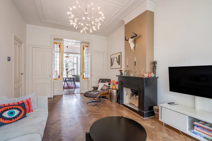 Tussenwoning te koop: Leeuwendaallaan 7, Rijswijk (Zh)