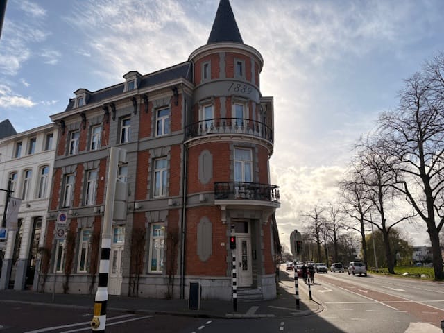 Foto 1 van Wilhelminastraat 2-B4