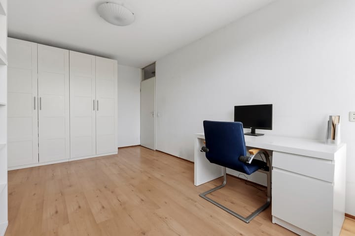 Tussenwoning te koop: Lemenburg 28, Hoofddorp