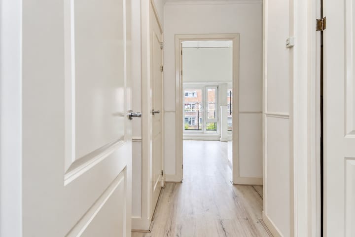 Appartement te koop: Koningin Wilhelminalaan 69, Voorburg