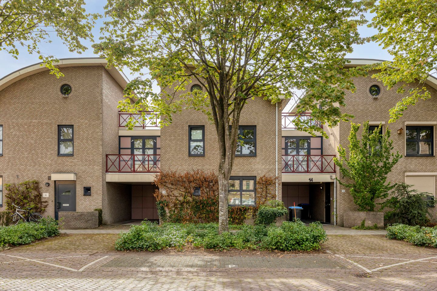 Photo 4 of Patronaatstraat 14-A
