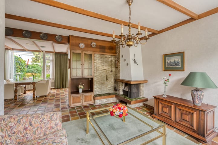 Tussenwoning te koop: Egelantierstraat 4, Badhoevedorp