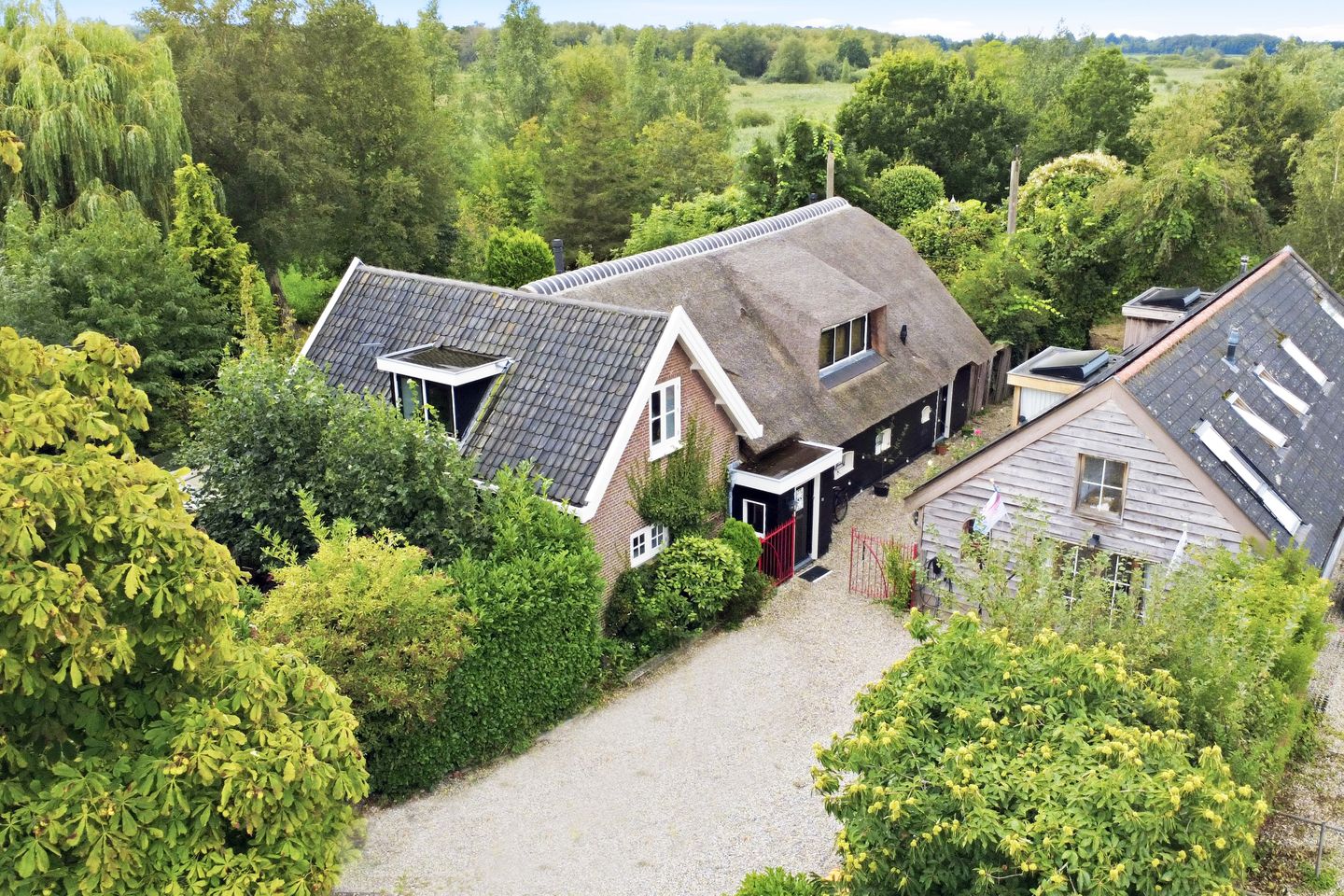 Foto 1 van Veenkade 5