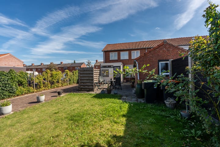 Hoekwoning te koop: Lindelaan 37, Winschoten