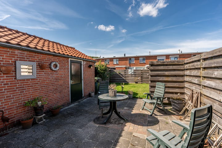 Hoekwoning te koop: Lindelaan 37, Winschoten