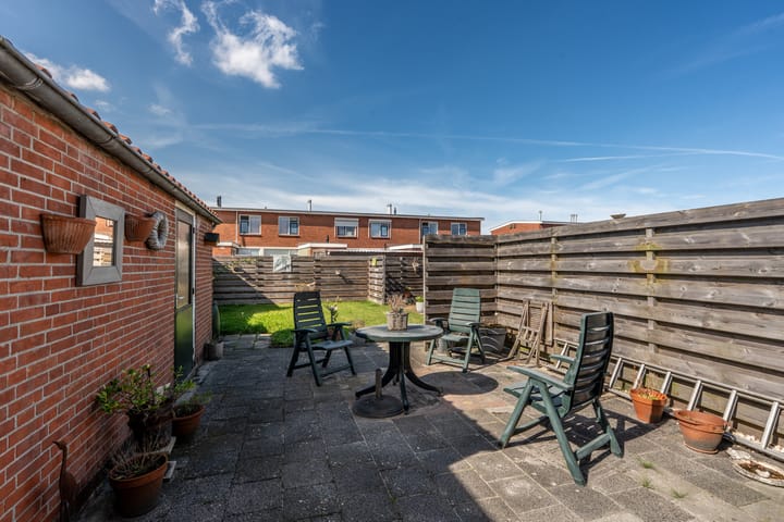 Hoekwoning te koop: Lindelaan 37, Winschoten