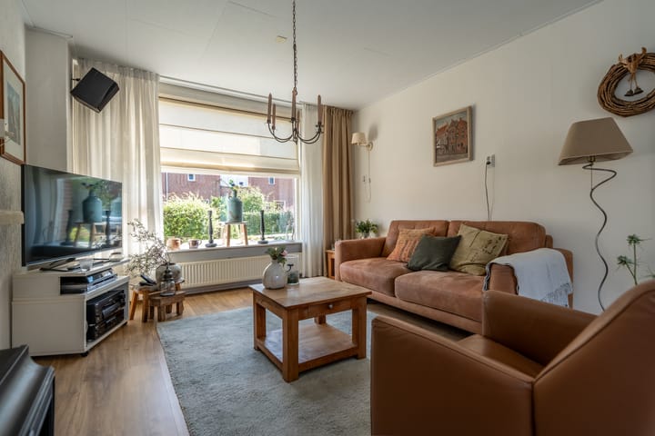 Hoekwoning te koop: Lindelaan 37, Winschoten