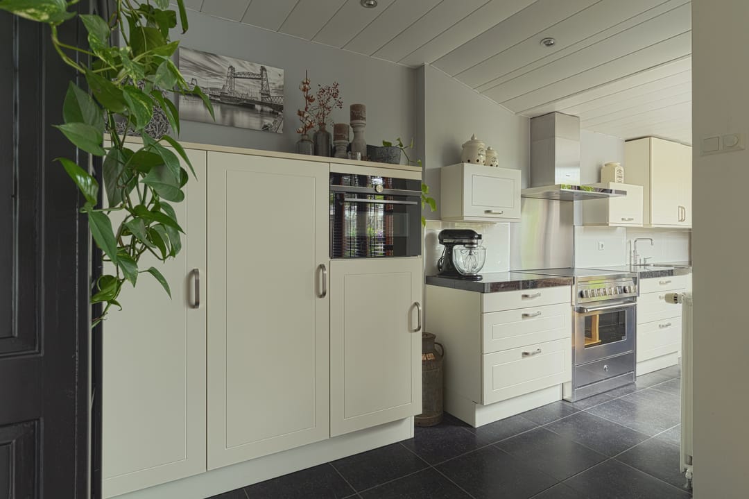 Photo 16 of Prins Bernhardstraat 17
