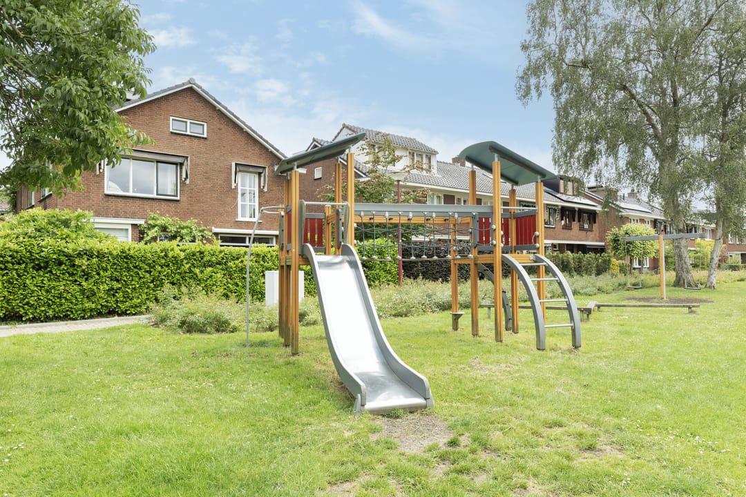 Photo 46 of Prins Bernhardstraat 17