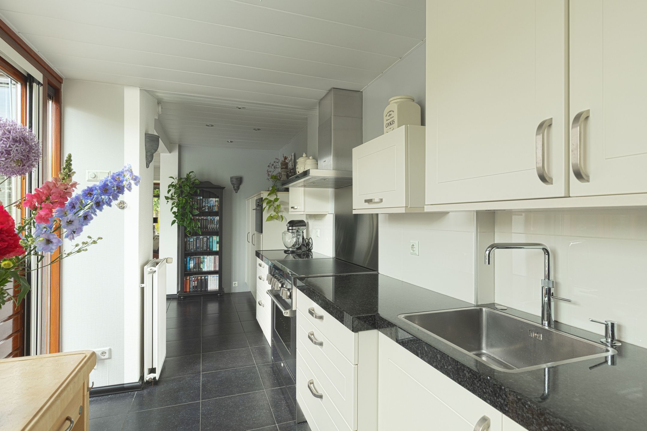 Photo 3 of Prins Bernhardstraat 17