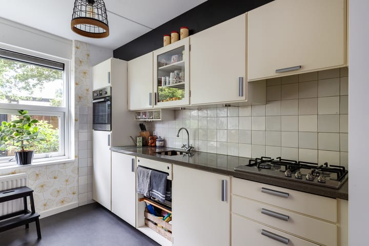 Tussenwoning te koop: De Nes 13, Vleuten