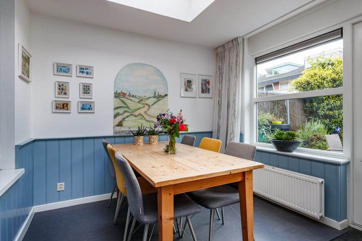 Tussenwoning te koop: De Nes 13, Vleuten