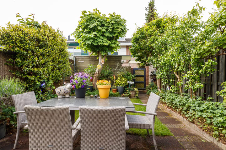 Tussenwoning te koop: De Nes 13, Vleuten
