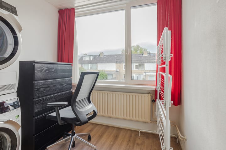 Tussenwoning te koop: Kriekelaar 37, Geldrop