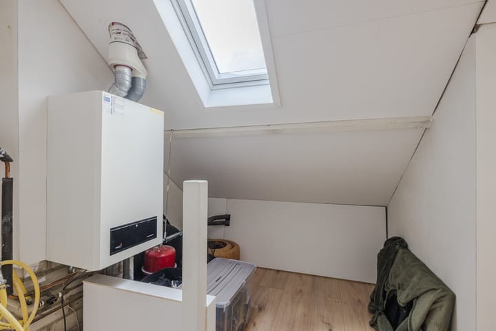 Tussenwoning te koop: Kriekelaar 37, Geldrop