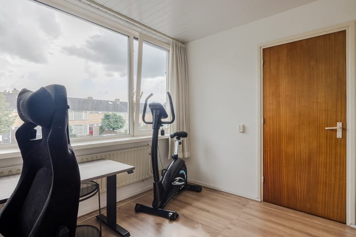 Tussenwoning te koop: Kriekelaar 37, Geldrop