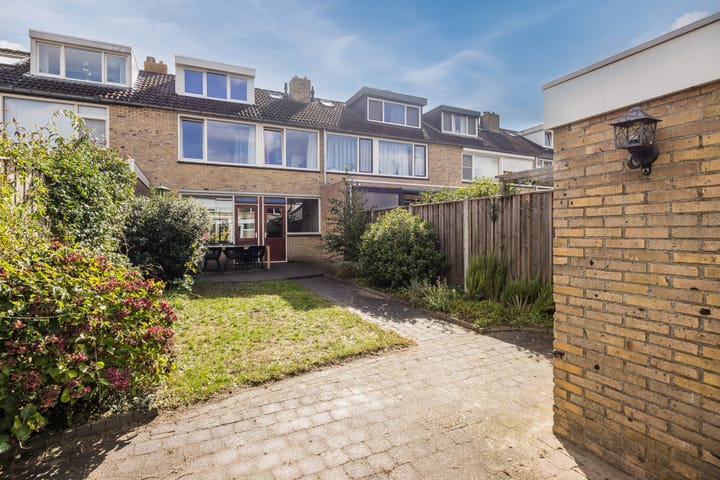 Tussenwoning te koop: Kriekelaar 37, Geldrop