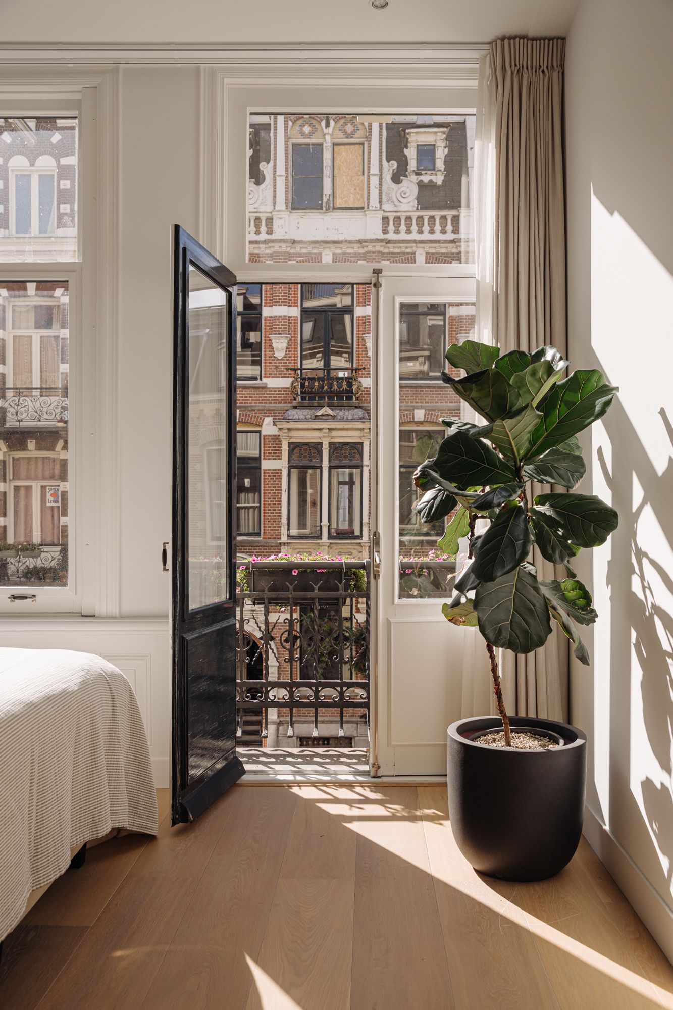 Foto 40 van Van Eeghenstraat 4-H