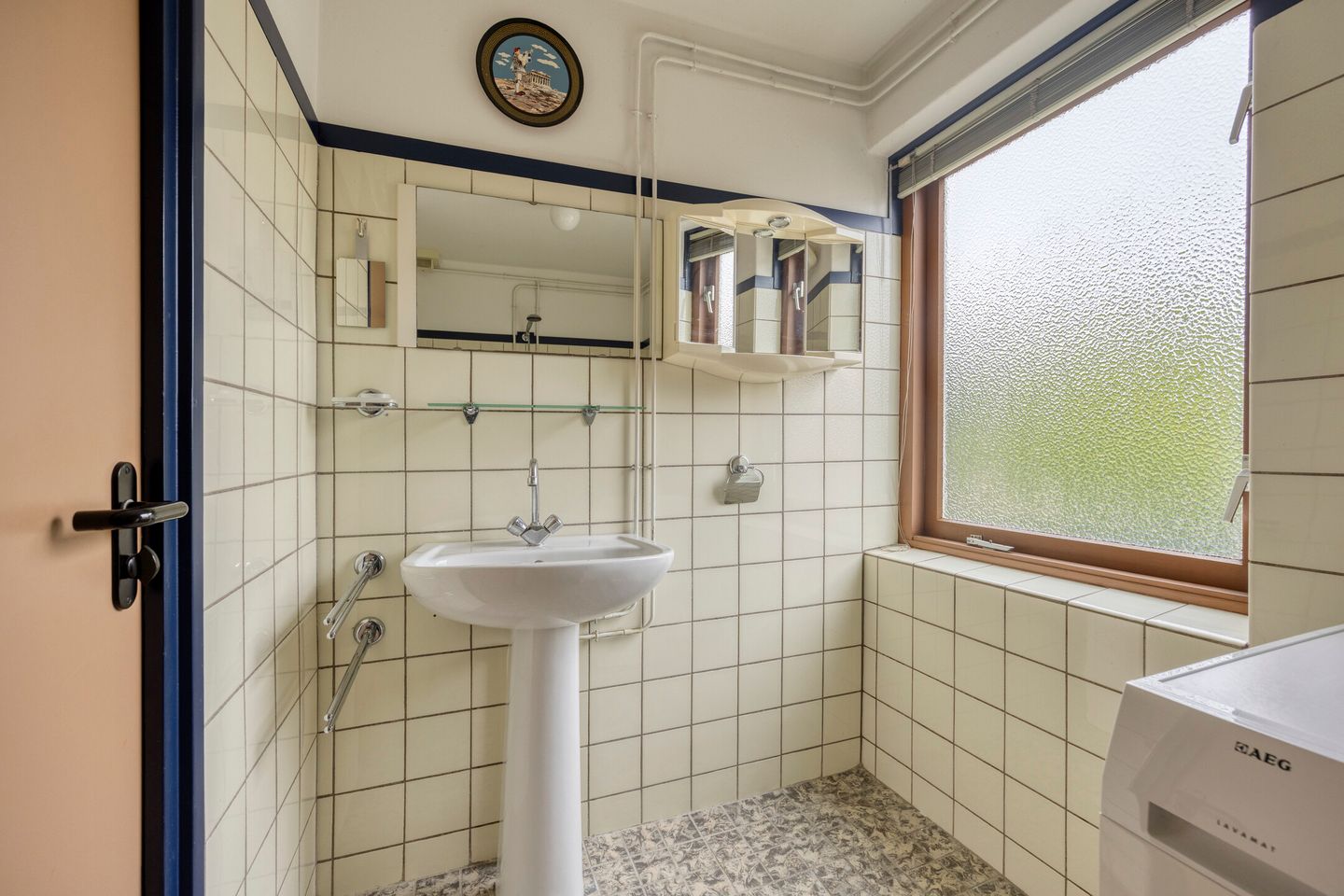 Photo 20 of Roerdompstraat 21