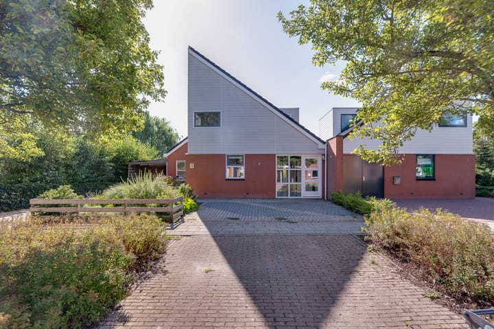 Twee-onder-één-kap te koop: Eiber 1, Grootegast
