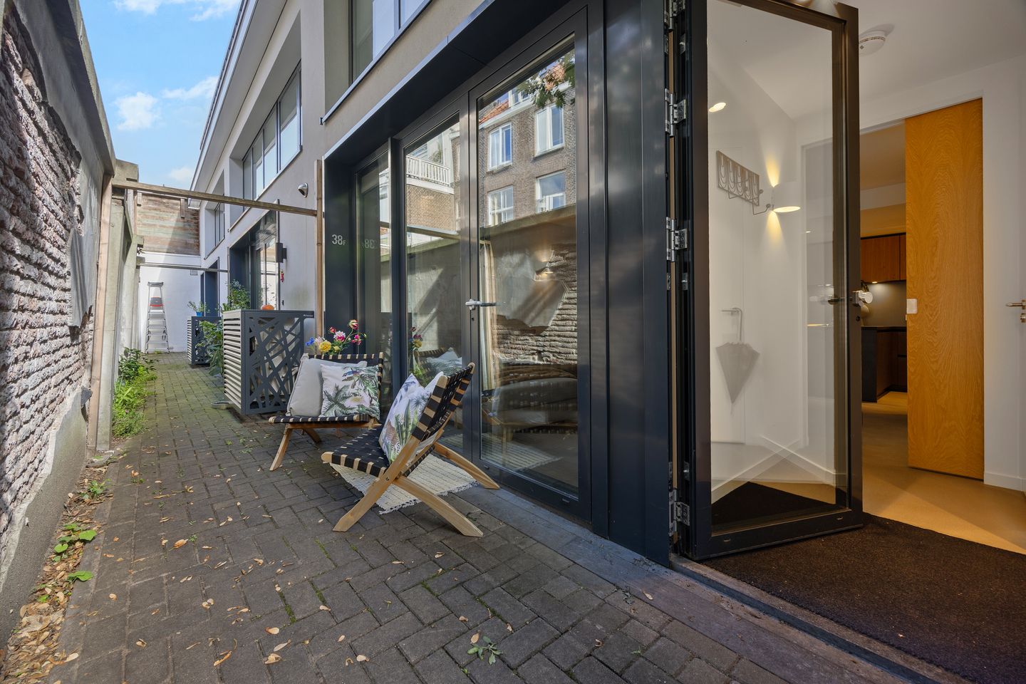 Foto 10 van De Ruijterstraat 38-F