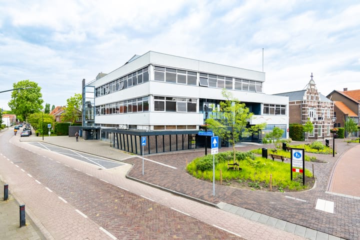 Stationsstraat 32