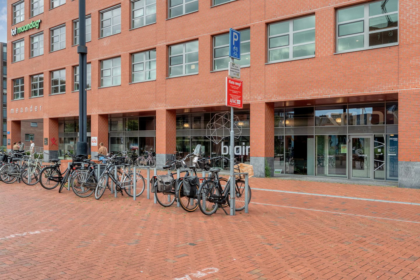 Bekijk foto 4 van Lübeckplein 68