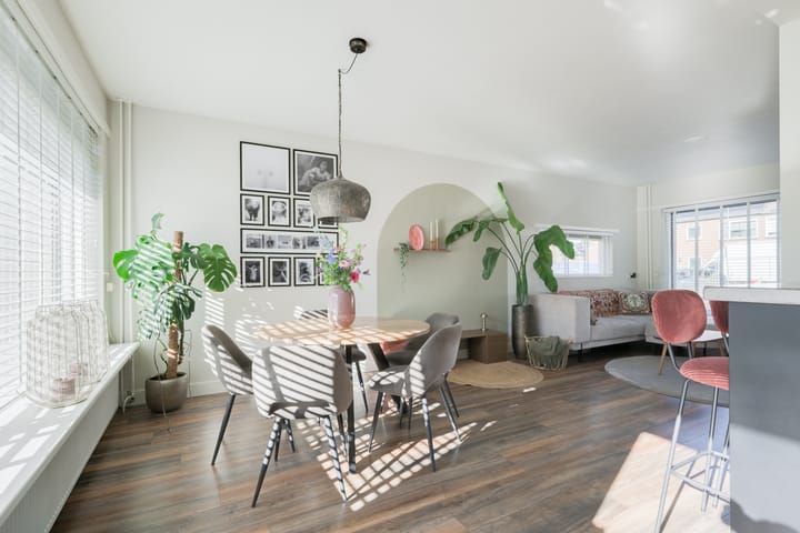 Twee-onder-één-kap te koop: Arentzenstraat 7, Varsseveld