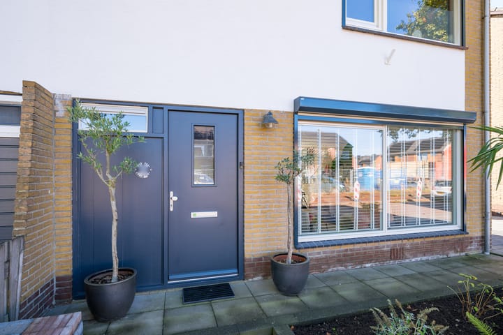 Twee-onder-één-kap te koop: Arentzenstraat 7, Varsseveld