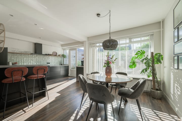 Twee-onder-één-kap te koop: Arentzenstraat 7, Varsseveld