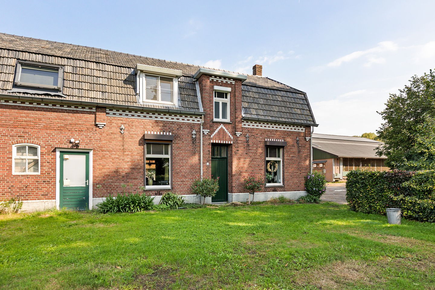 View photo 2 of Rijksweg 1