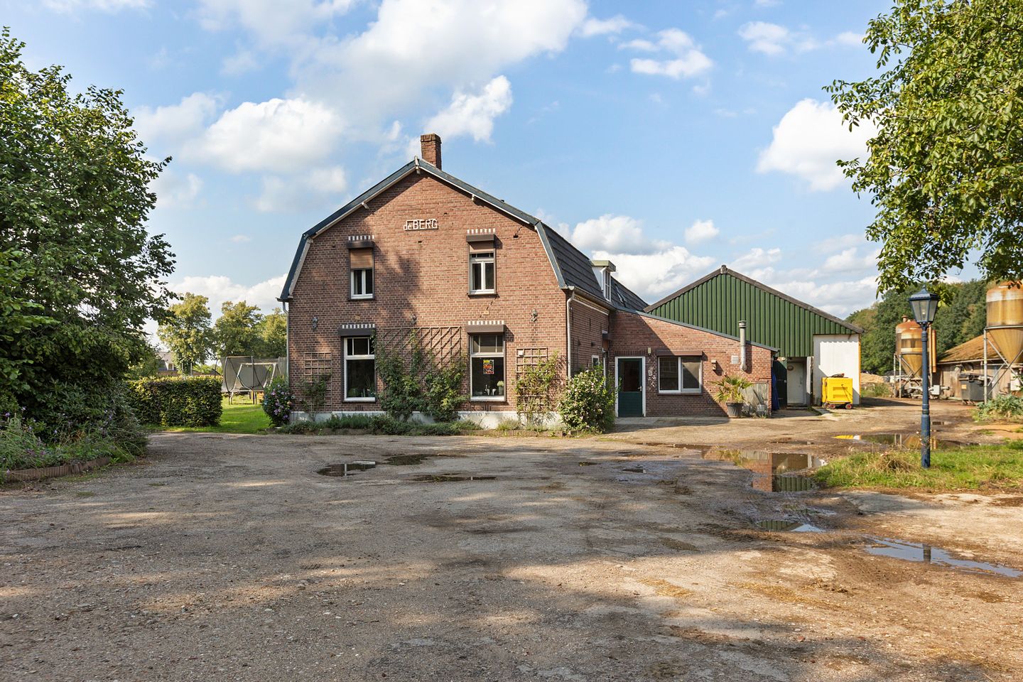 View photo 3 of Rijksweg 1