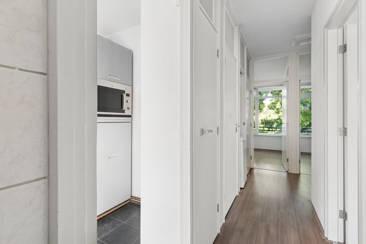 Photo 4 of Groen van Prinstererstraat 49