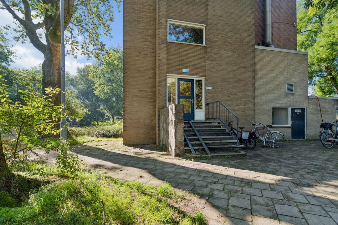 Photo 22 of Groen van Prinstererstraat 49