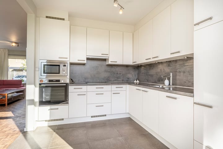 Twee-onder-één-kap te koop: Ridder van Dorpstraat 26, Nieuw-Beijerland