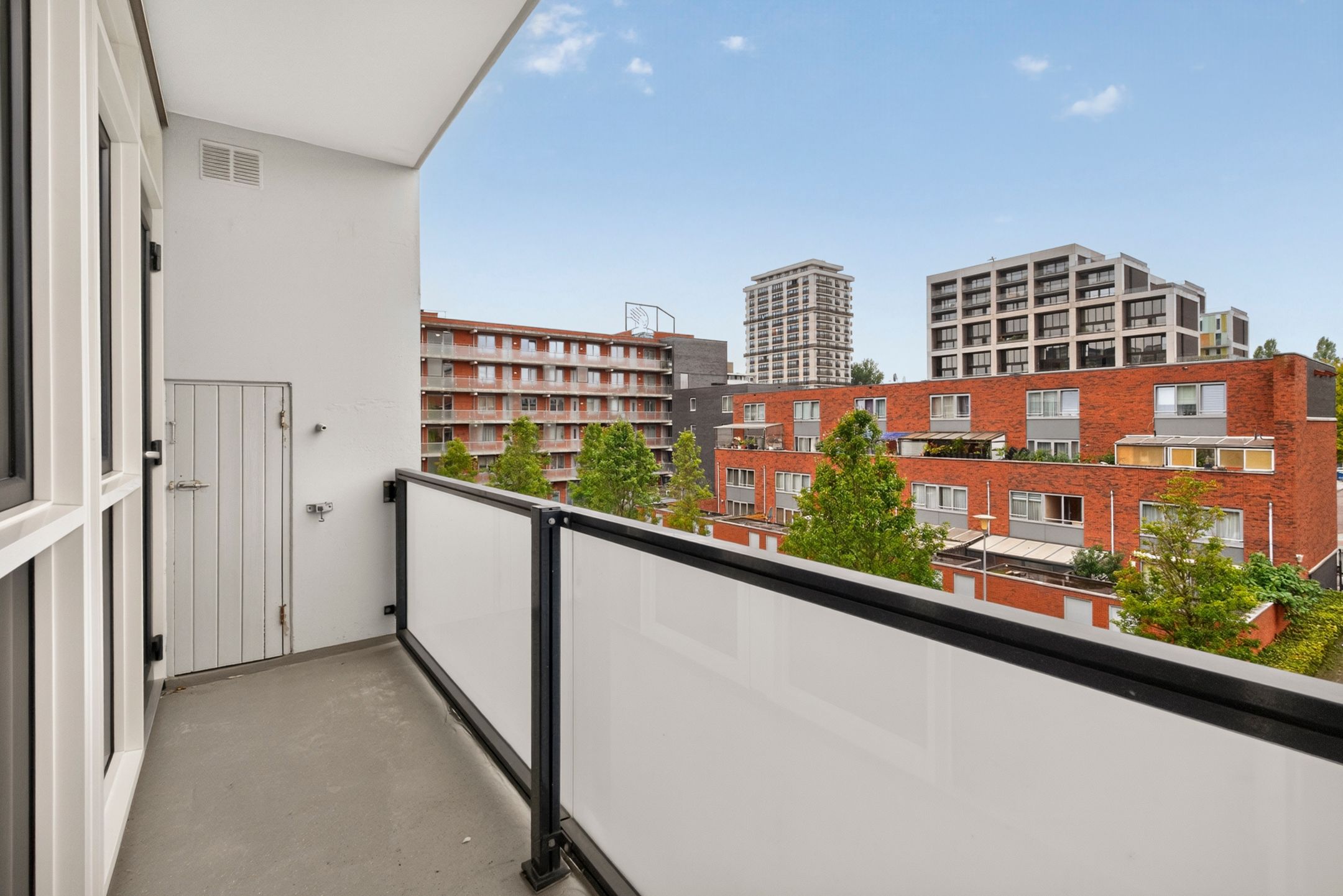Photo 21 of Jan Mankesstraat 15-2