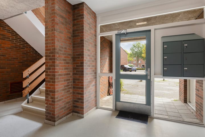 Appartement te koop: Vrijmark 183, Almere