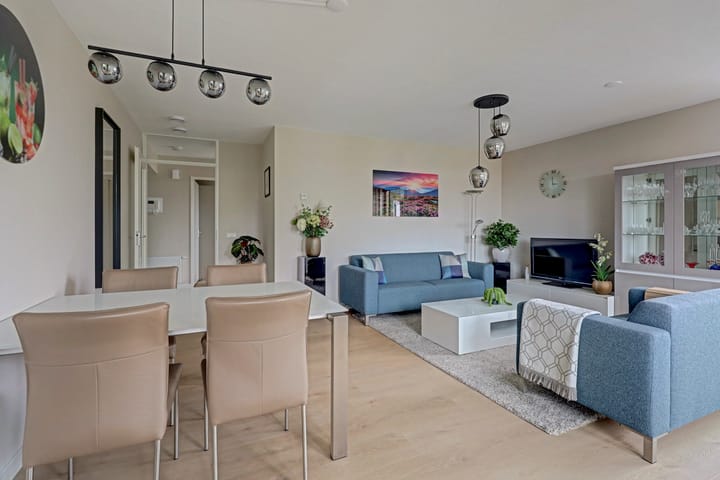 Appartement te koop: Beugstraat 21B, Hoogvliet Rotterdam