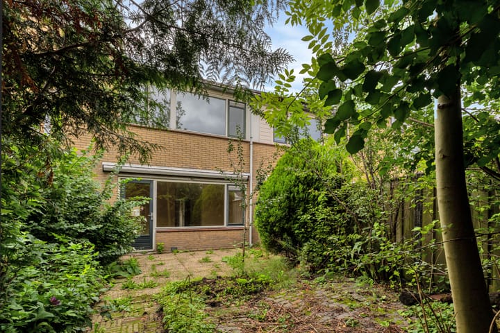 Tussenwoning te koop: Willem-Alexanderplaats 50, Hellevoetsluis