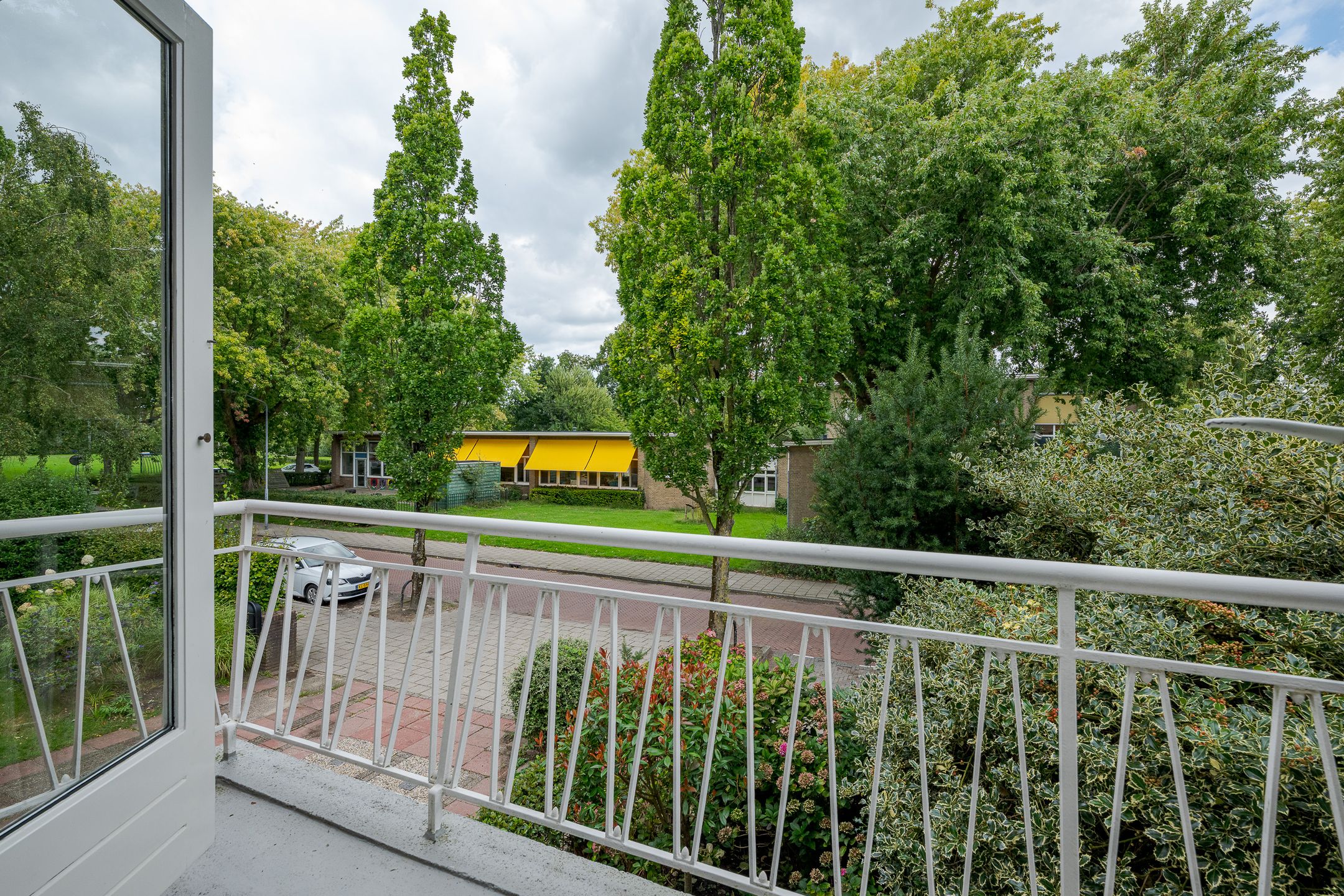 Photo 33 of Johan Willem Frisolaan 29