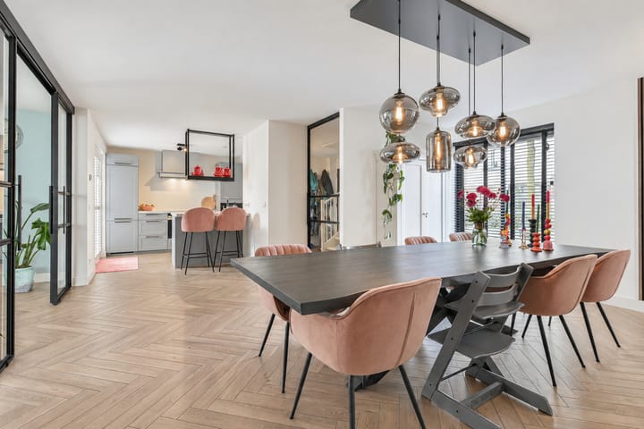 Hoekwoning te koop: Bekerstraat 6, 'S-Gravenhage