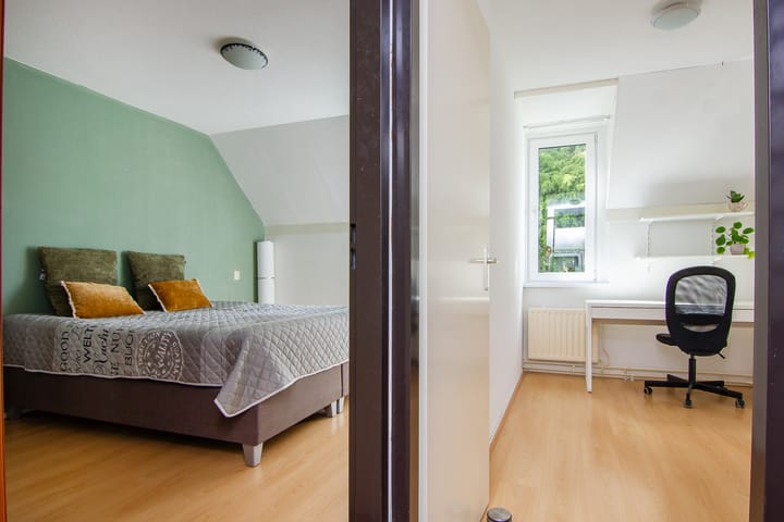 Tussenwoning te koop: Waterman 42, Lisse