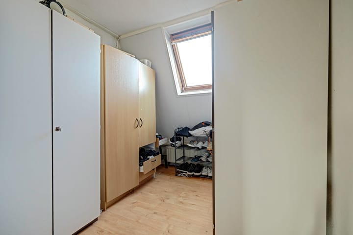 Twee-onder-één-kap te koop: Westelijke Kanaalweg 37, Wemeldinge