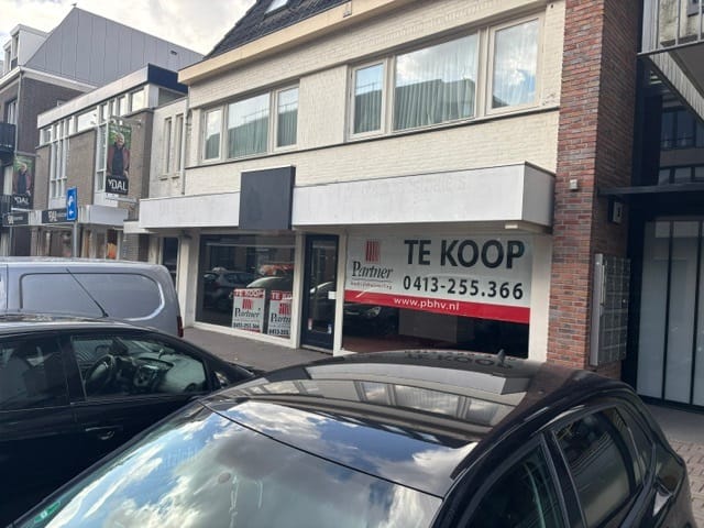 Julianastraat 5, Uden