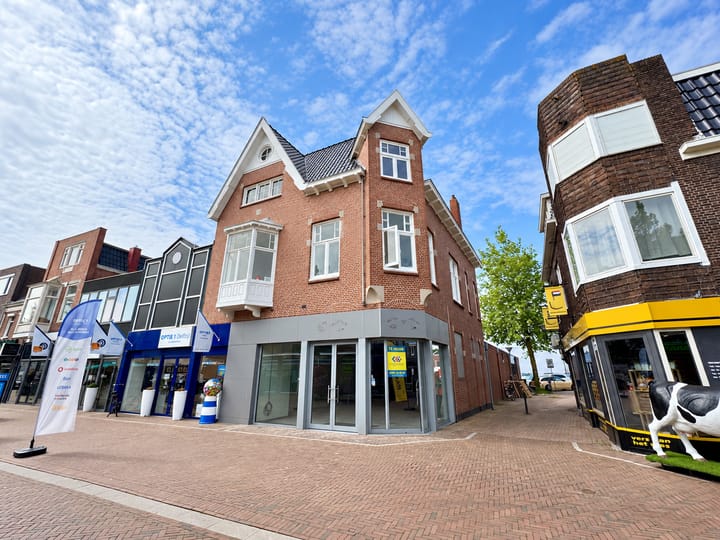 Landstraat 32, Delfzijl