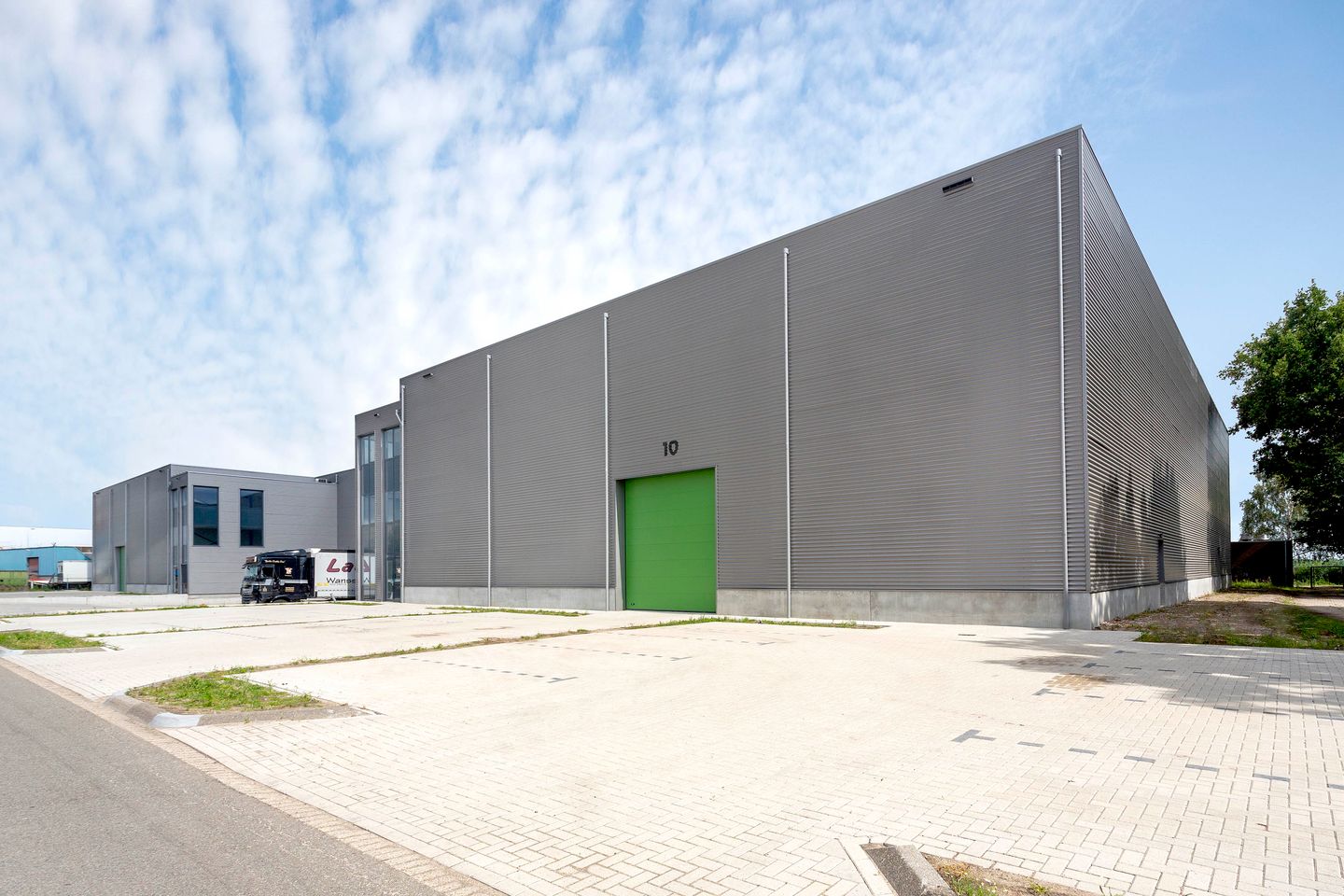 Bekijk foto 1 van Kempenbaan 15